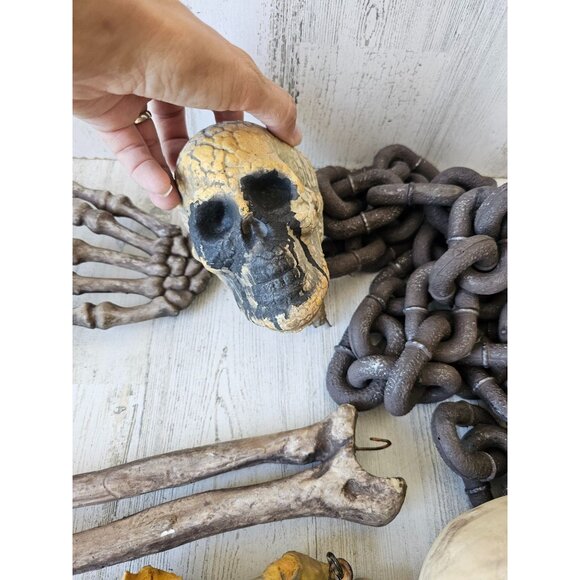 Vintage skull bones skeleton AS IS chains Halloween prop lawn ground - Picture 7 of 11